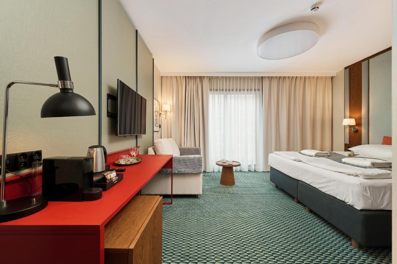 Gwarna Aparthotel City Center Wroclaw By Noclegi Renters Exterior photo